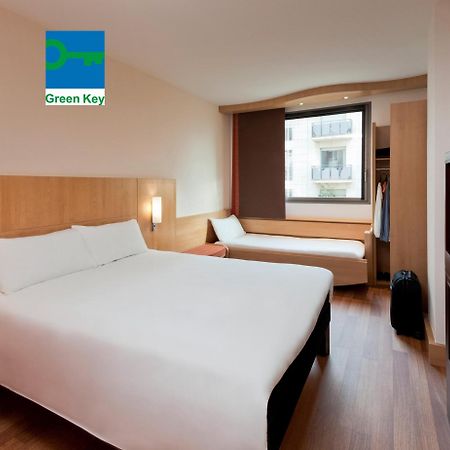 Ibis Lleida Hotel Exterior photo