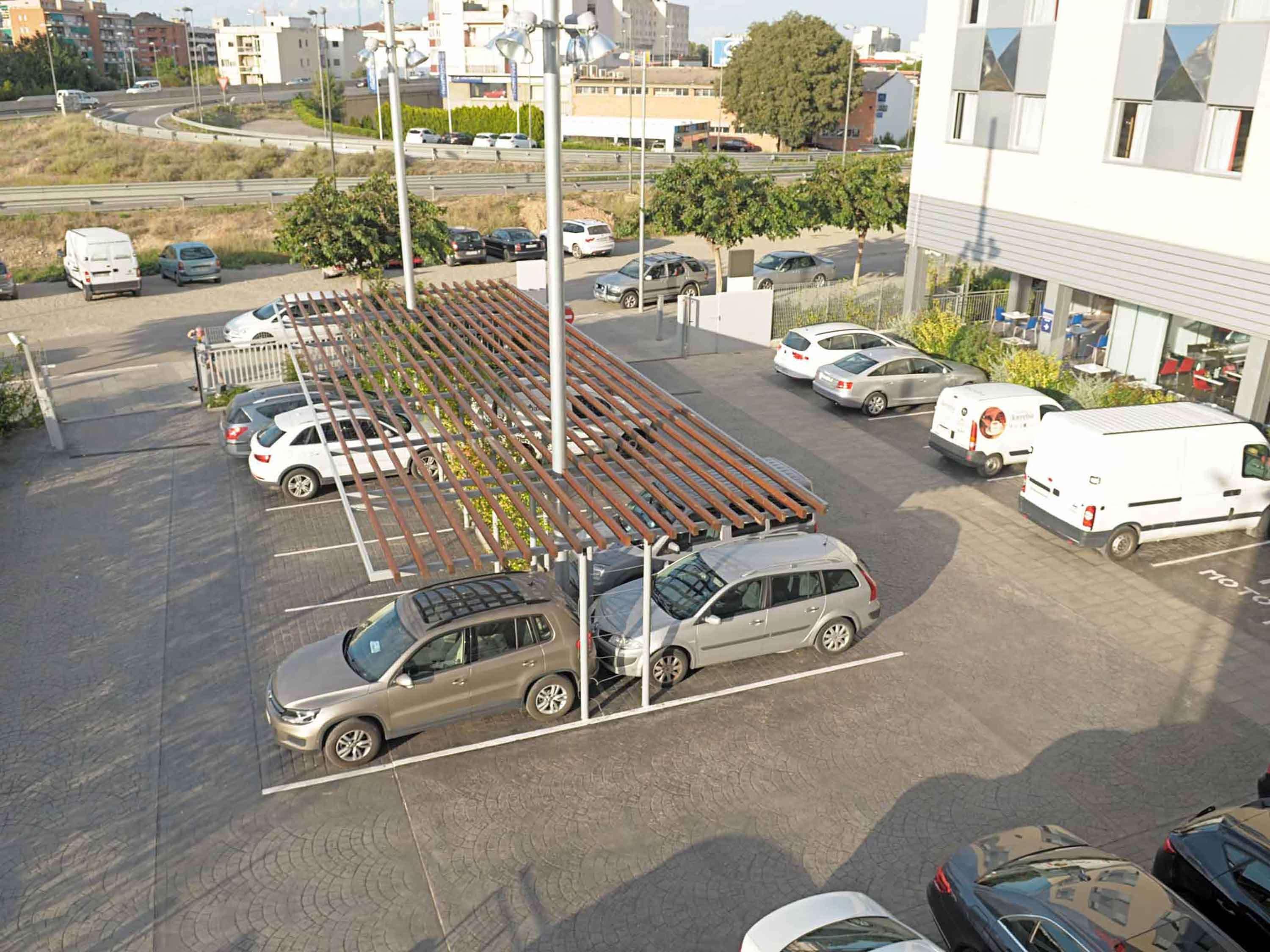 Ibis Lleida Hotel Exterior photo