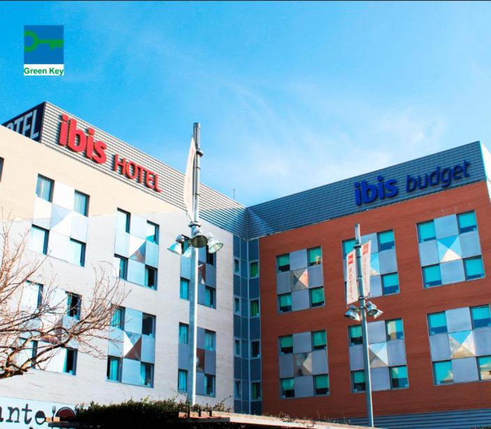Ibis Lleida Hotel Exterior photo